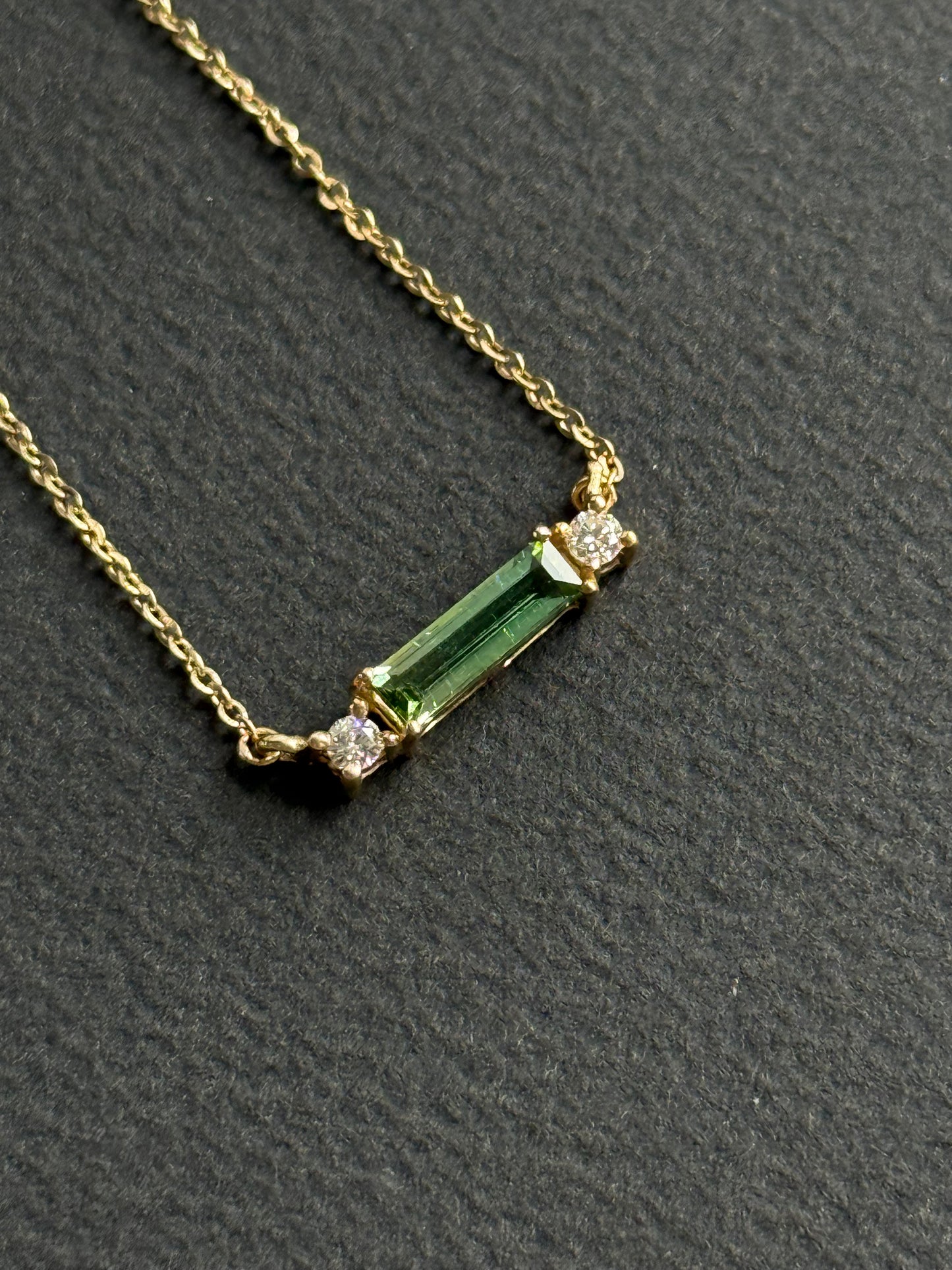 Collier en Or jaune 9K Tourmaline et Diamants